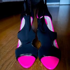 Like new BCBG Paris “Aindie” heels